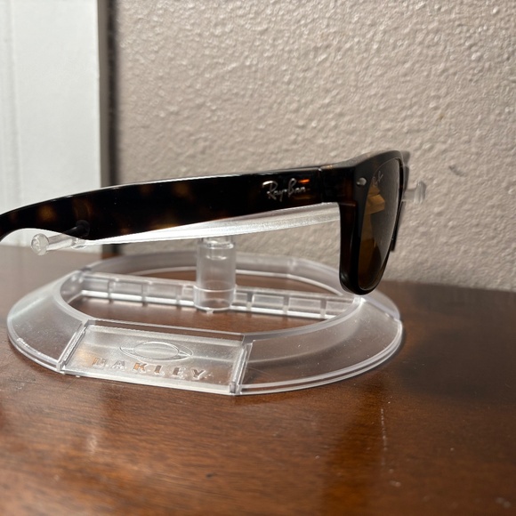 Ray-Ban New Wayfarer Classic sunglasses (RB2132 710 55-18) - Picture 4 of 12